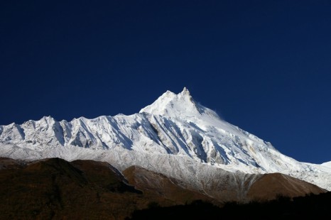 AROUND THE MANASLU